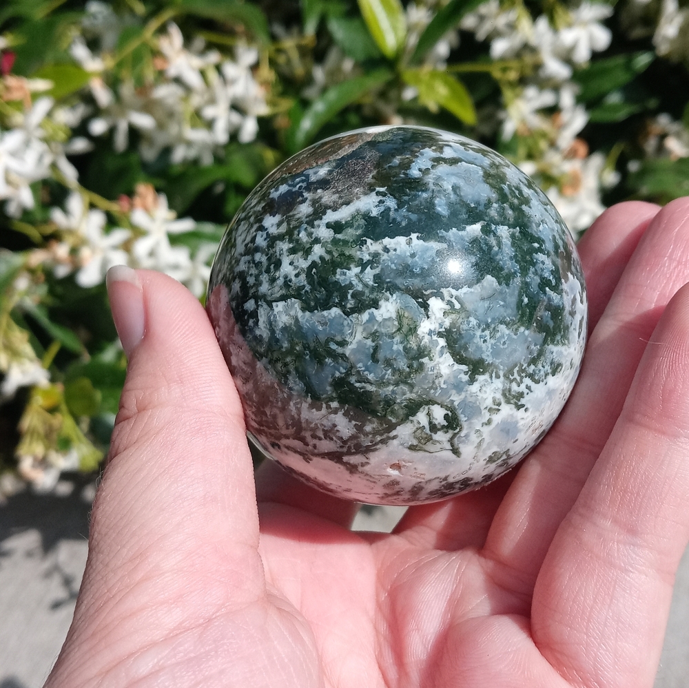 Moss agate sphere - Picture 2 of 5